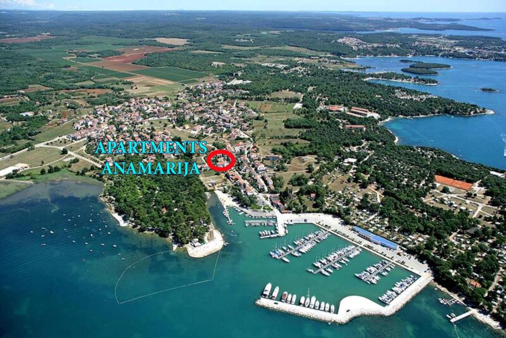 Anamarija Apartments Near The Beach And The Fantastic Adria Sea With Over 10 Small Islands Close By Funtana Exterior foto